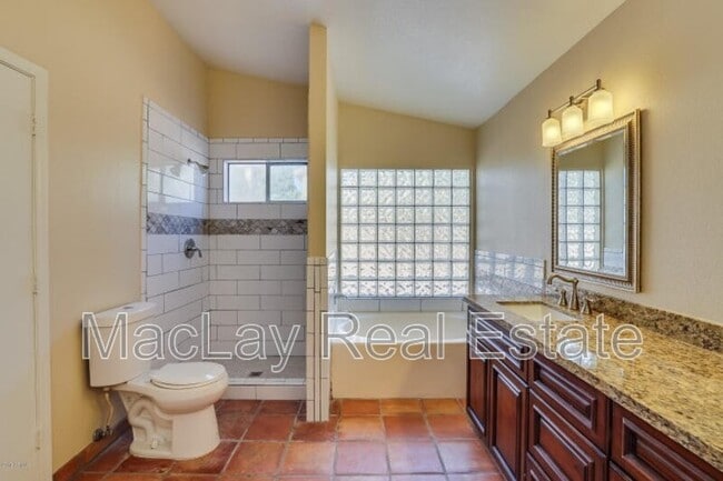 Photo - 15851 S 30th Pl