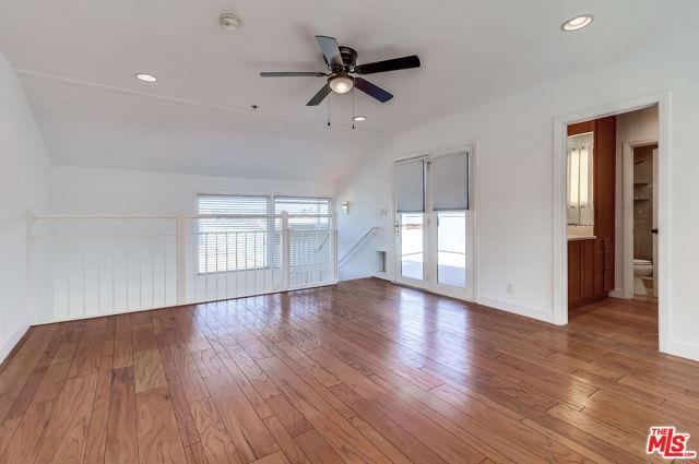 Photo - 230 S Catalina Ave Unidad 415