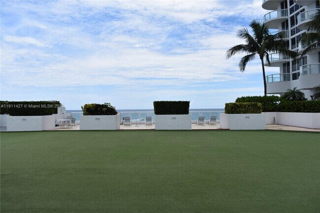 Photo - 6365 Collins Ave Unidad 3804