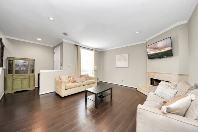 Photo - 1112 Bering Dr