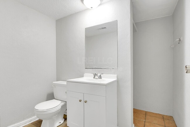 Photo - 3420 W Muhammad Ali Blvd