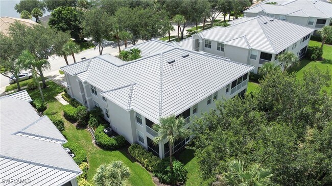 Building Photo - 1937 Crestview Way Unit 171