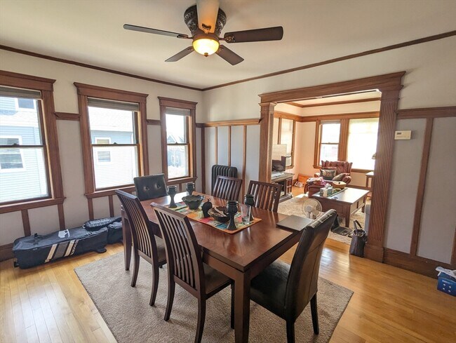 Photo - 17 Commonwealth Rd Unit 2