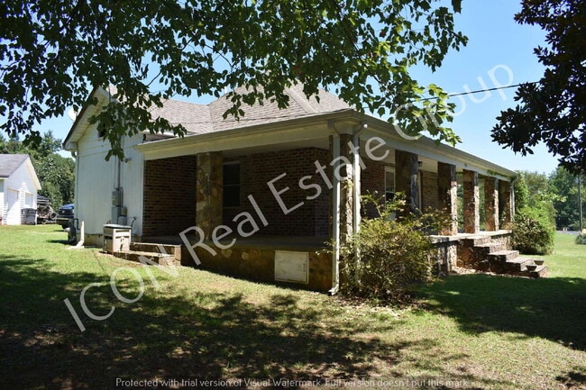 Photo - 1/1 home with detached garage