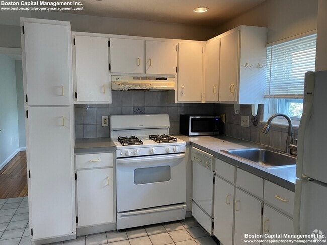 Building Photo - 15 Wave Ave Unit 3 Rental