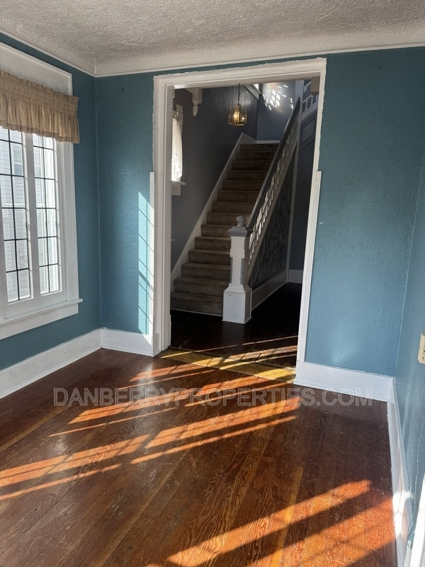 Photo - 134 W Tiffin St