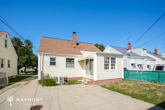 Photo - 20770 Wilmore Ave
