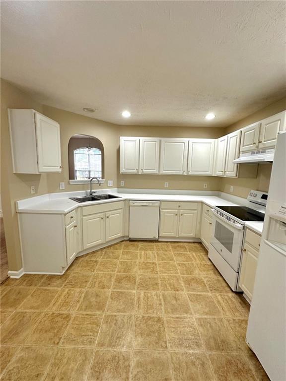 Photo - 185 Weatherstone Dr