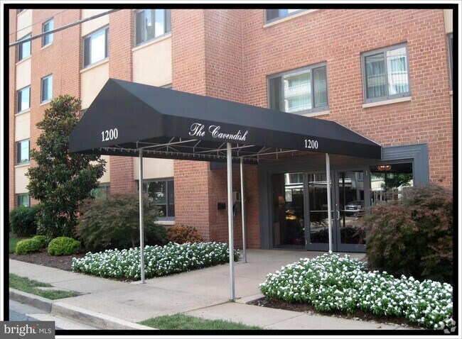 Building Photo - 1200 S Arlington Ridge Rd Unit 605 Rental