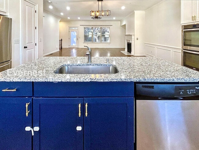 Photo - 951 Opelousas Way