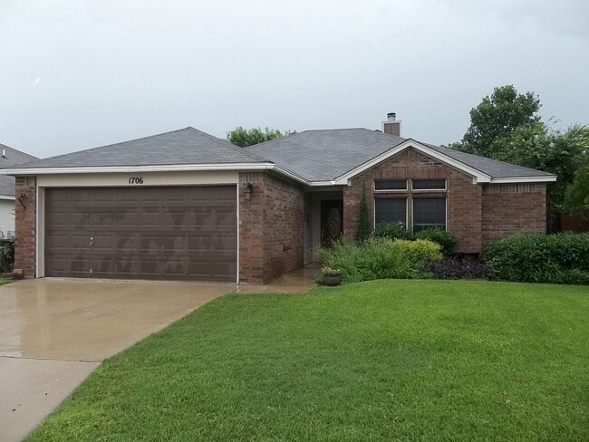 Building Photo - 3 BEDROOM, 2 BATH, BELTON ISD