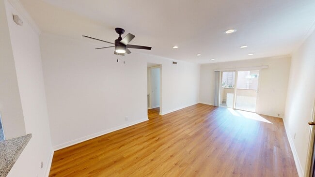 Photo - 6 WEEKS FREE!! Steps from Fallbrook Mall