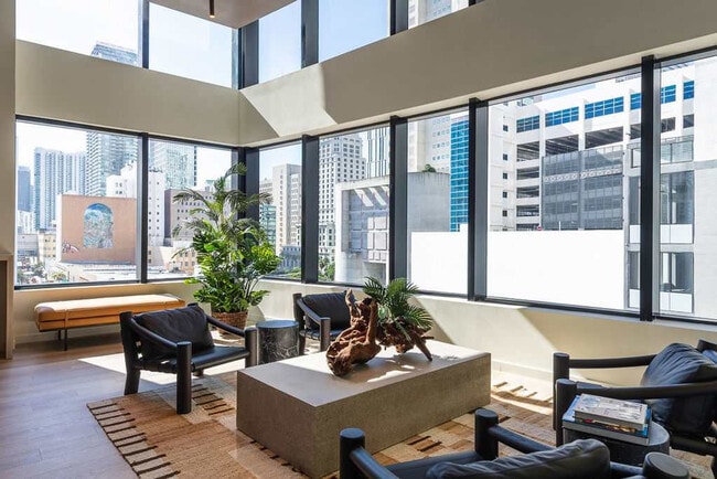 Photo - 225 N Miami Ave Unit SI ID1515068P