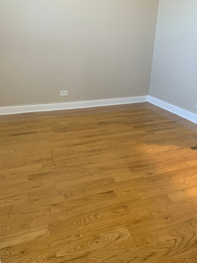 Photo - 6507 S Ingleside Ave Unit 3