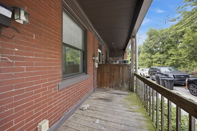 Photo - 225 Luray St Unit 219