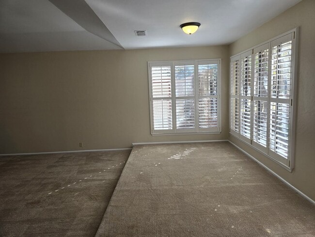 Photo - 6 Sunnygrove Dr