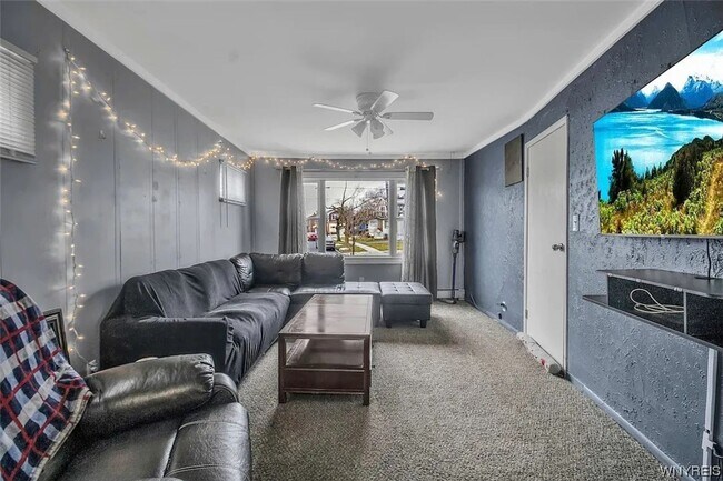 Photo - 11 Kaufman Dr