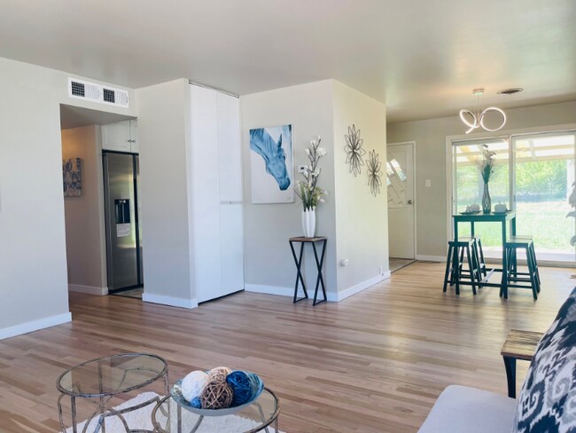 Photo - 1021 Florence Ave