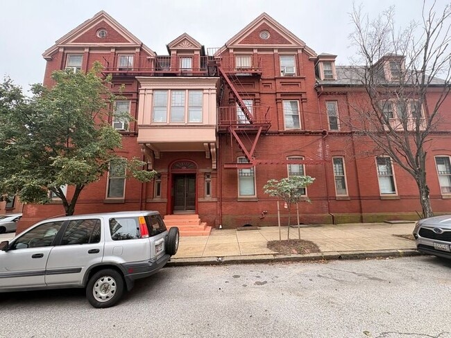 Building Photo - 107 E Chase St Unit B Rental