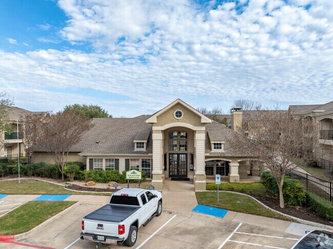 Leasing Office