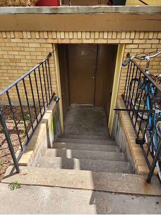 Building Photo - 16462 E 13th Pl