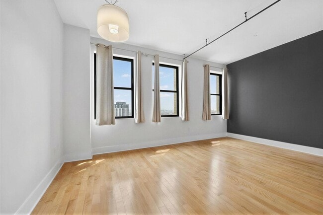 Photo - 4 Beacon Way Unidad 1007