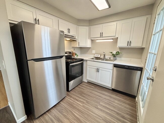 Catalpa Crossing Apartments