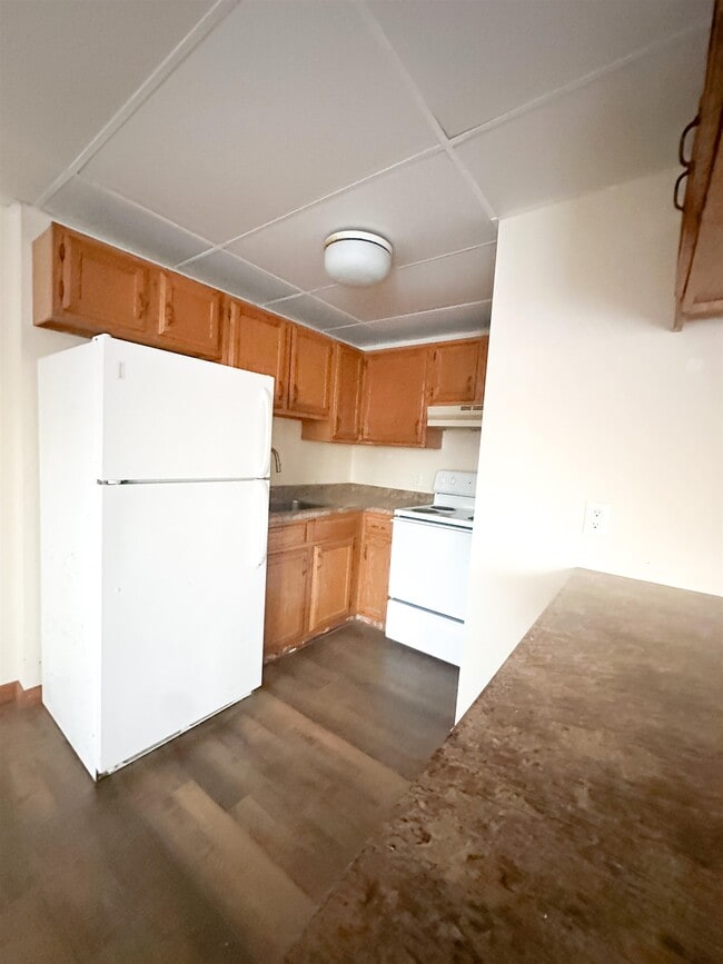 Photo - 324 Main St Unit 14