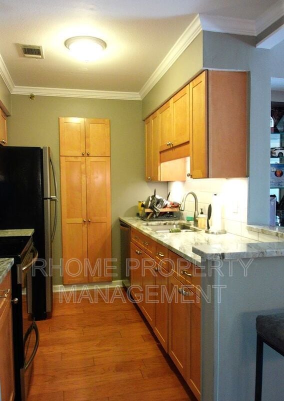 Photo - 1418 Highland Bluff Dr S E
