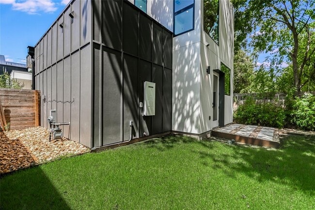 Photo - 1604 Nash Ave