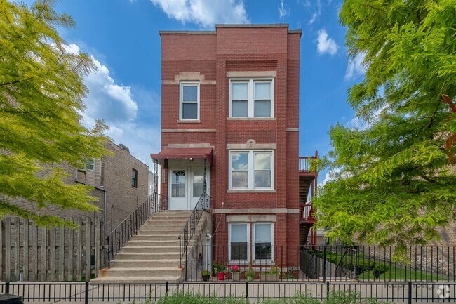 Building Photo - 2504 S Blue Island Ave Unit BR Rental