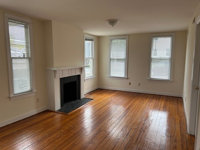 Living room - 505 Hawke St Unit 1