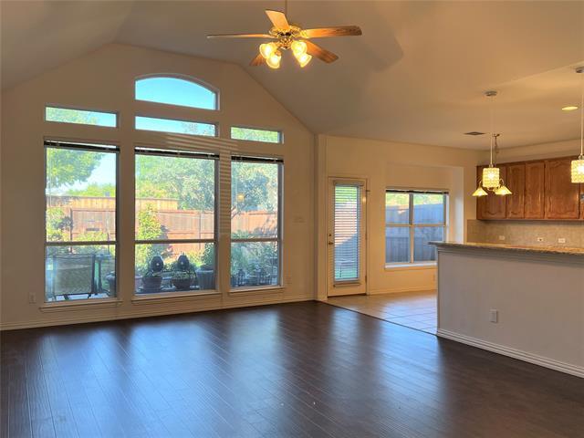 Photo - 702 Willow Ridge Ct