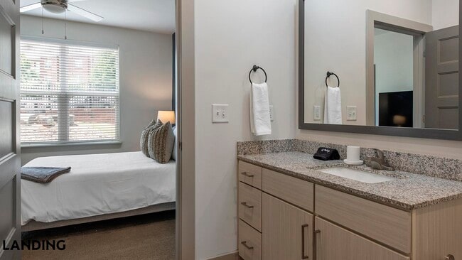 Photo - 5025 Wembley Central Ln Unidad 2108