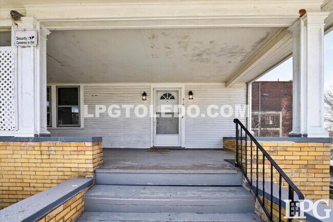 Photo - 414 Platt St