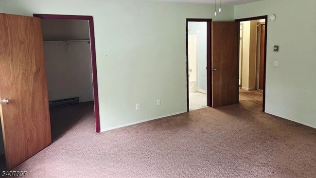 Photo - 306 Lake Shore S