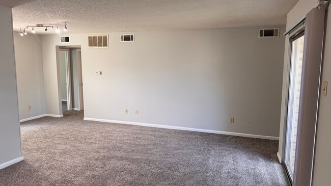 Photo - Spacious 2-Bedroom Home in Memphis - Comfort & Convenience!