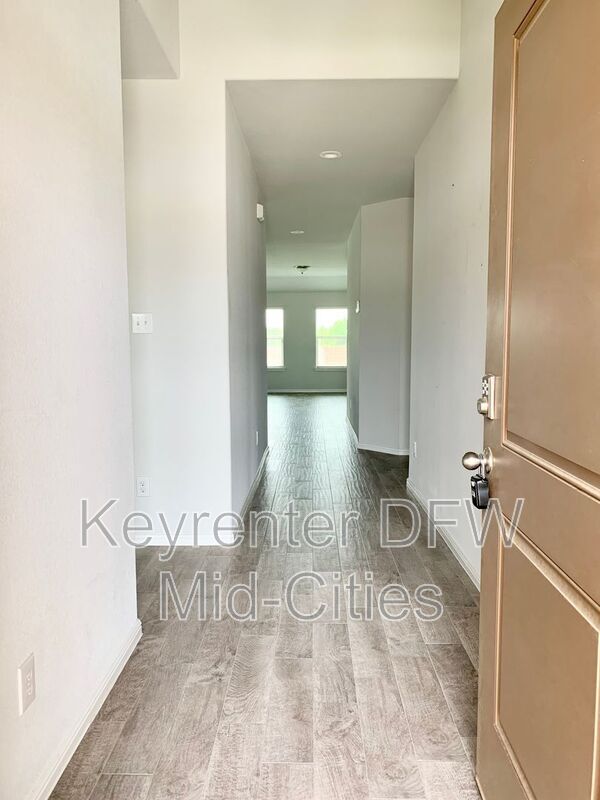 Photo - 9001 High Stirrup Ln