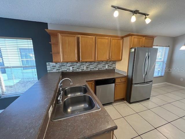 Photo - 202 Woodbury Pines Cir
