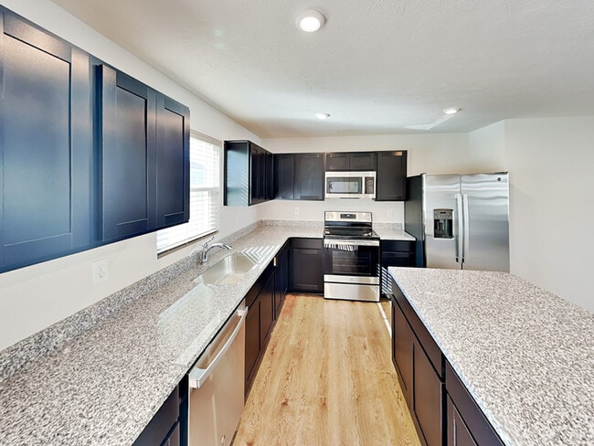 Photo - 855 Black Rock Cir