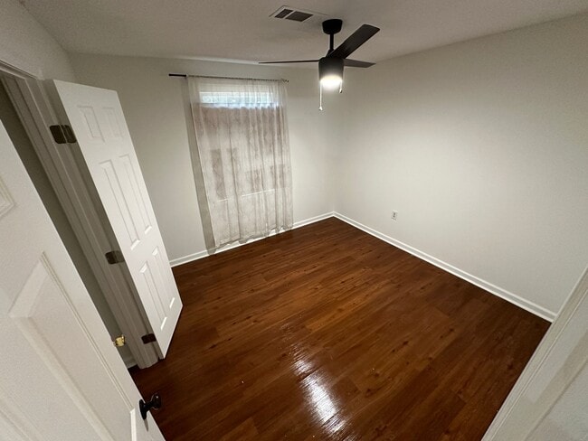 Photo - 3535 Farwood Dr