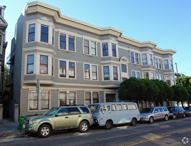 1585 Waller