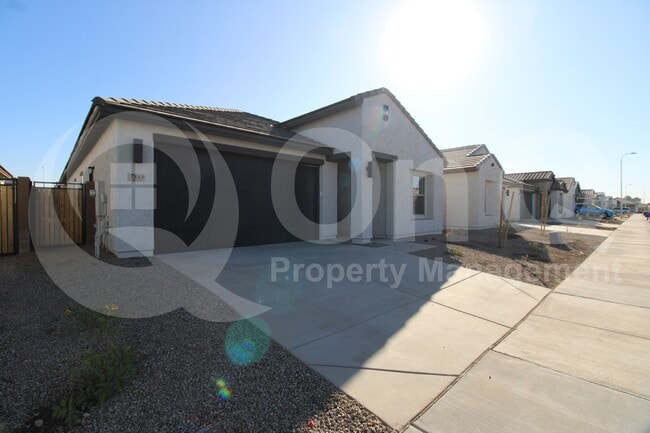 Building Photo - 7869 N 80th Ave