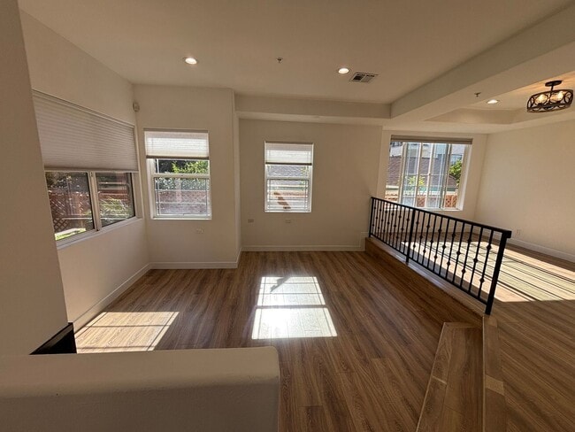 Photo - Remodeled 3 Bed 3 Bath Townhome for Rent in Glendale, CA