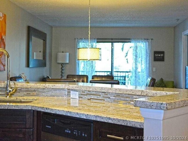 Photo - 2240 N Cypress Bend Dr Unit 202