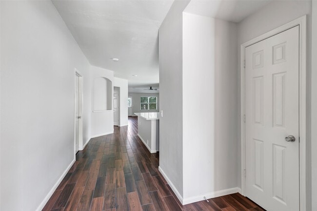Building Photo - 2822 Foster Hill Dr