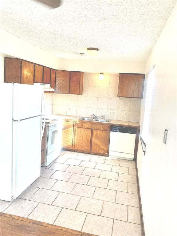Photo - 320 Falcon Ct Unit 2