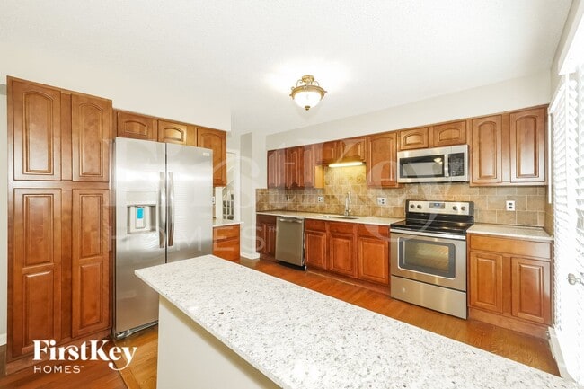 Photo - 6235 N Hickory Ct