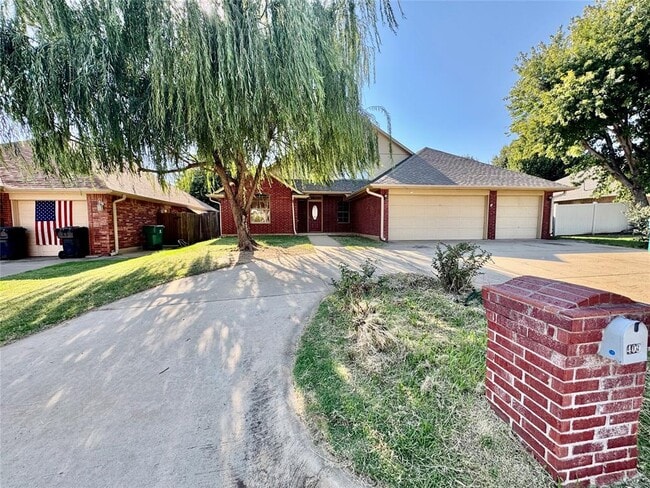 Photo - 409 Sage Brush Rd