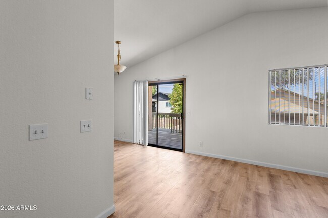 Photo - 1143 N Ironwood Ct